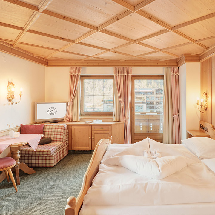 Hotel-Magdalena-Mayrhofen-Doppelzimmer-Thumbnail